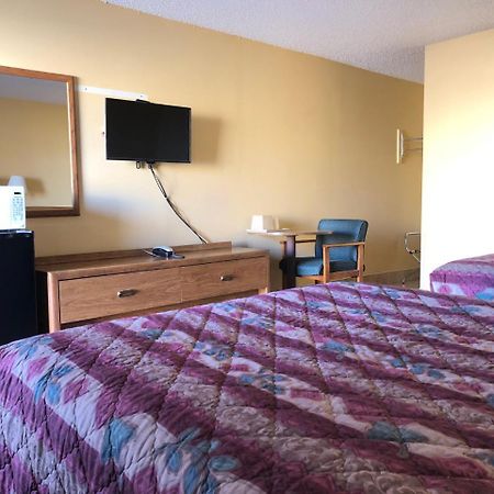 Deluxe Inn Motel Sparks Bagian luar foto