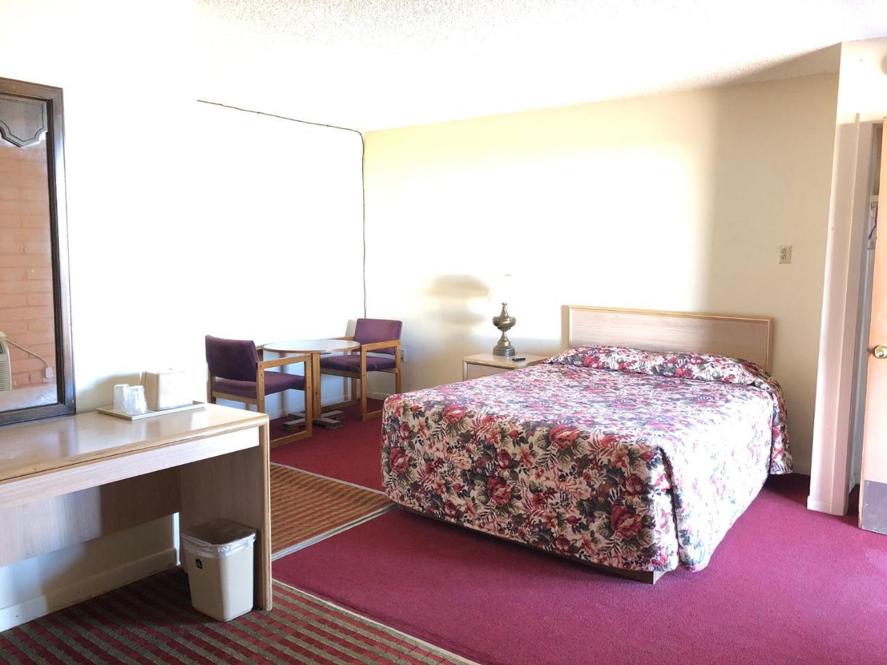 Deluxe Inn Motel Sparks Bagian luar foto