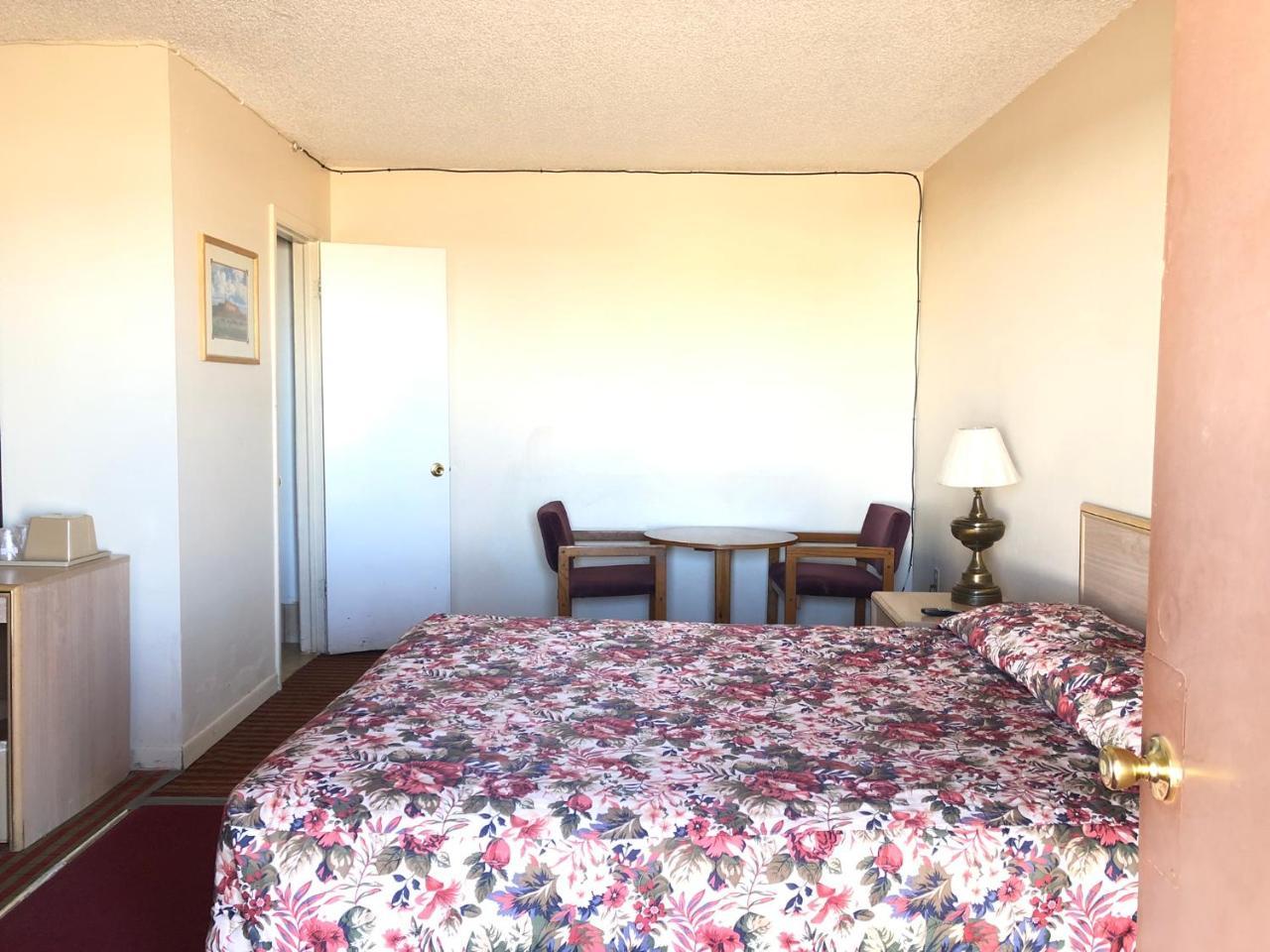 Deluxe Inn Motel Sparks Bagian luar foto
