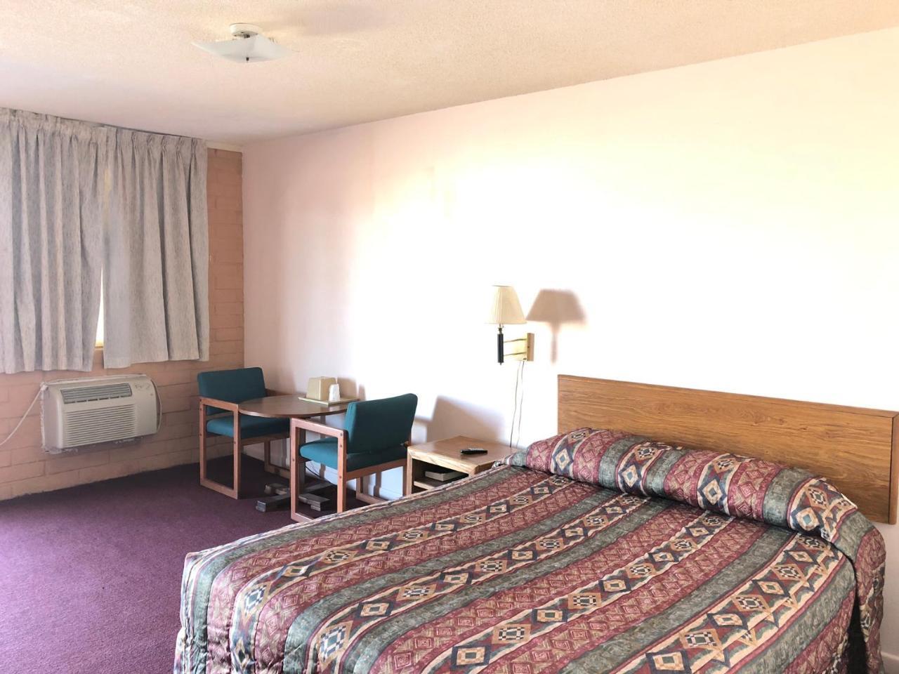 Deluxe Inn Motel Sparks Bagian luar foto