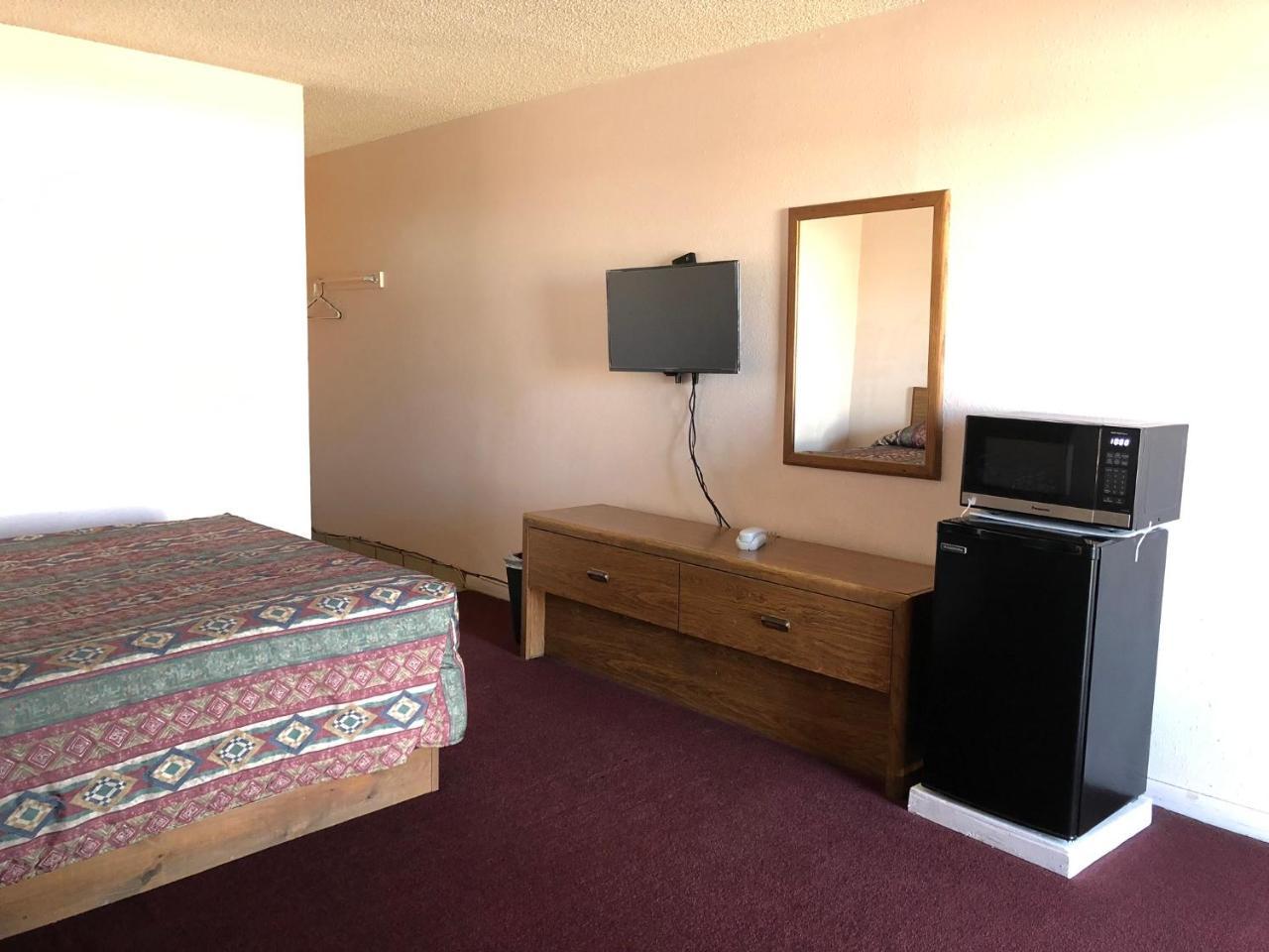 Deluxe Inn Motel Sparks Bagian luar foto